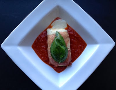 chicken-rollatini-with-roasted-red-pepper-tomato-sauce