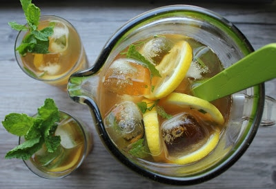lemon-mint-iced-tea-with-rum