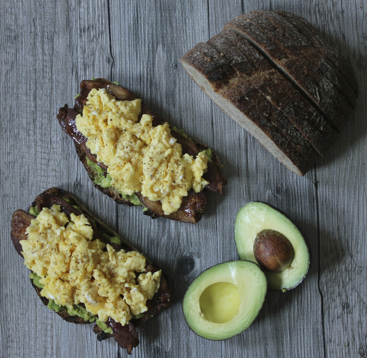 Avocado-toast-with-spicy-maple-bacon-and-scrambled-eggs-5