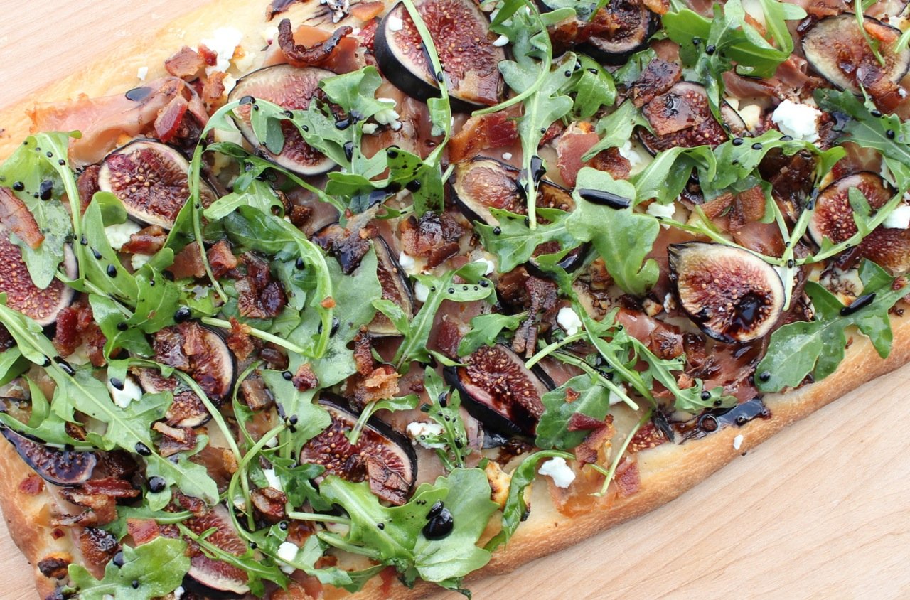 flatbread-with-figs-prosciutto-and-goat-cheese-17