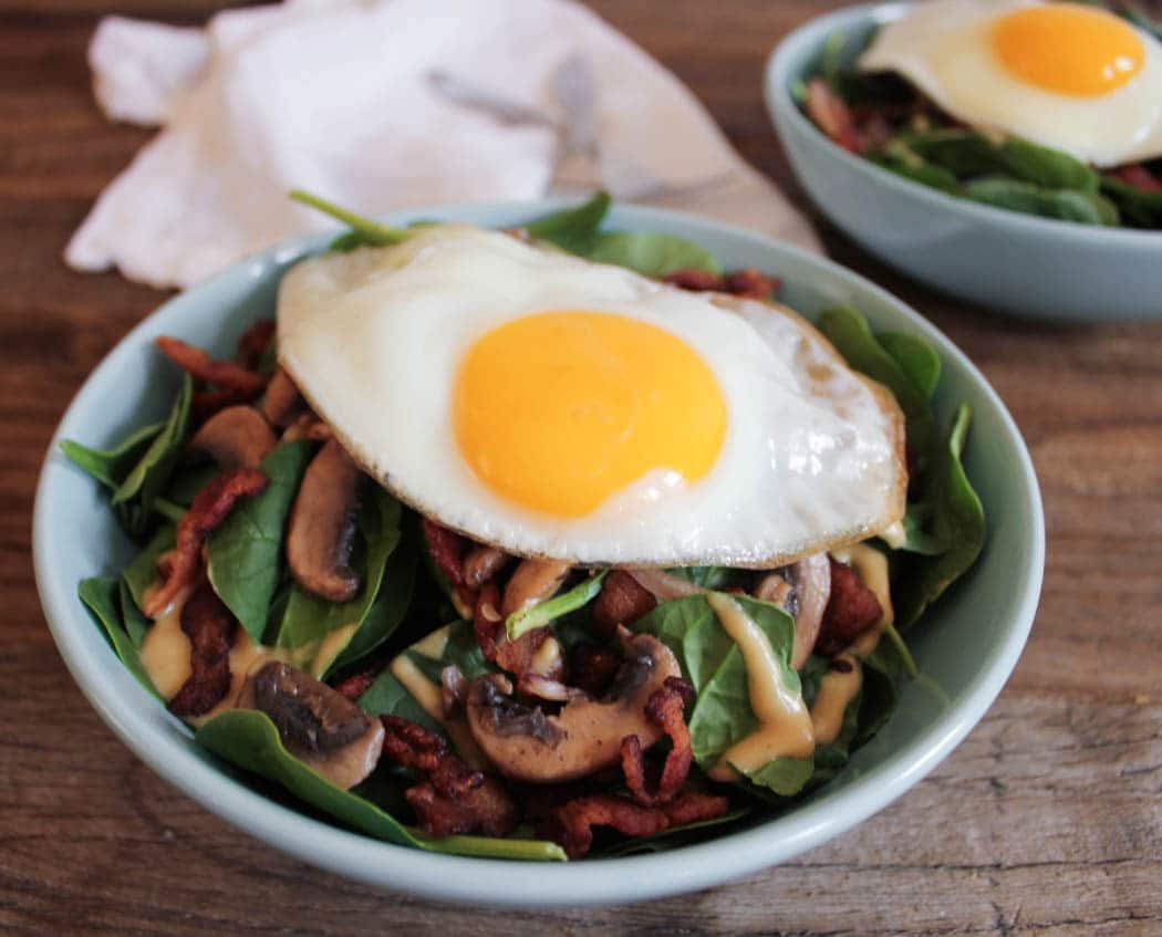 warm-spinach-salad-with-bacon-vinaigrette-and-a-fried-egg-4-4