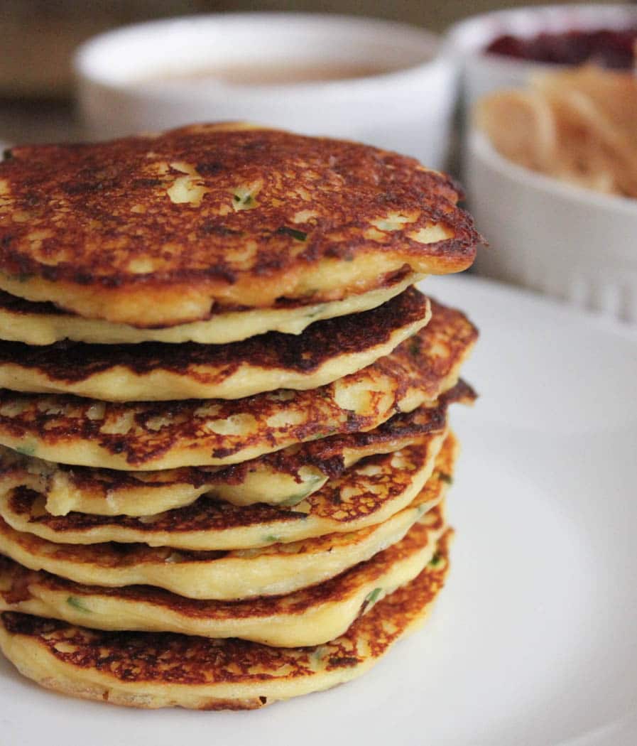Mashed-potato-pancakes-with-goat-cheese-and-chives-10