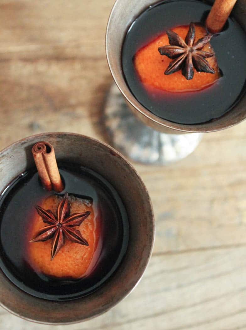 easy-mulled-wine-the-best-holiday-cocktail-8