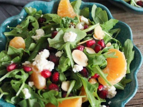 https://domesticate-me.com/wp-content/uploads/2014/01/pomegranate-clementine-and-ricotta-salad-with-avocado-and-toasted-almonds-3-500x375.jpg