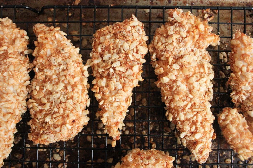 gluten-free-crispy-baked-chicken-fingers-with-sriracha-honey-mustard-step-10