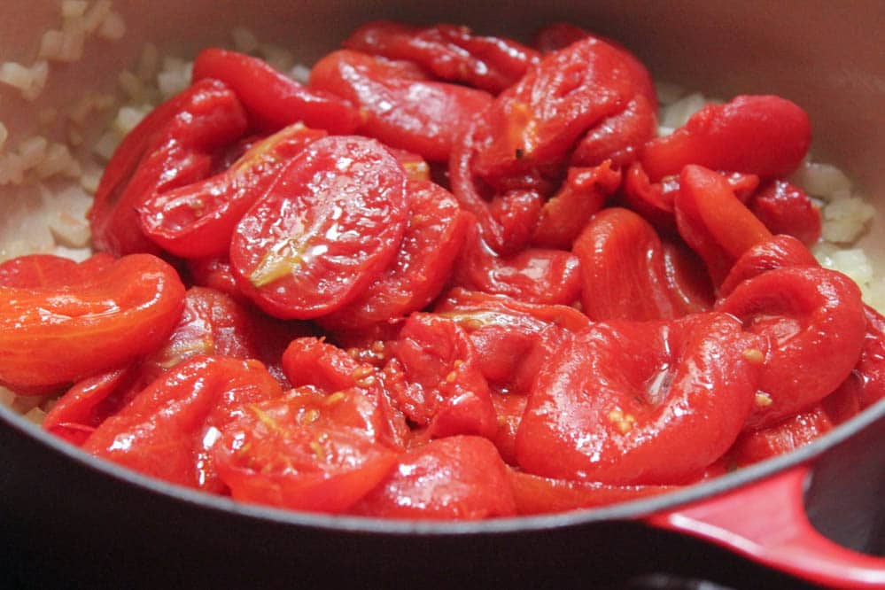 the-best-vegan-roasted-tomato-basil-soup-step-7