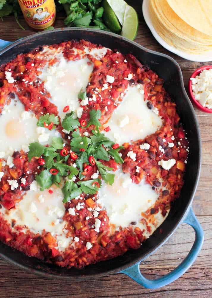 Fiesta-Baked-Eggs-with-Farro-Black-Beans-and-Chicken-Sausage-6