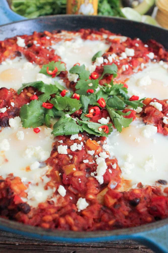 Fiesta-Baked-Eggs-with-Farro-Black-Beans-and-Chicken-Sausage-7