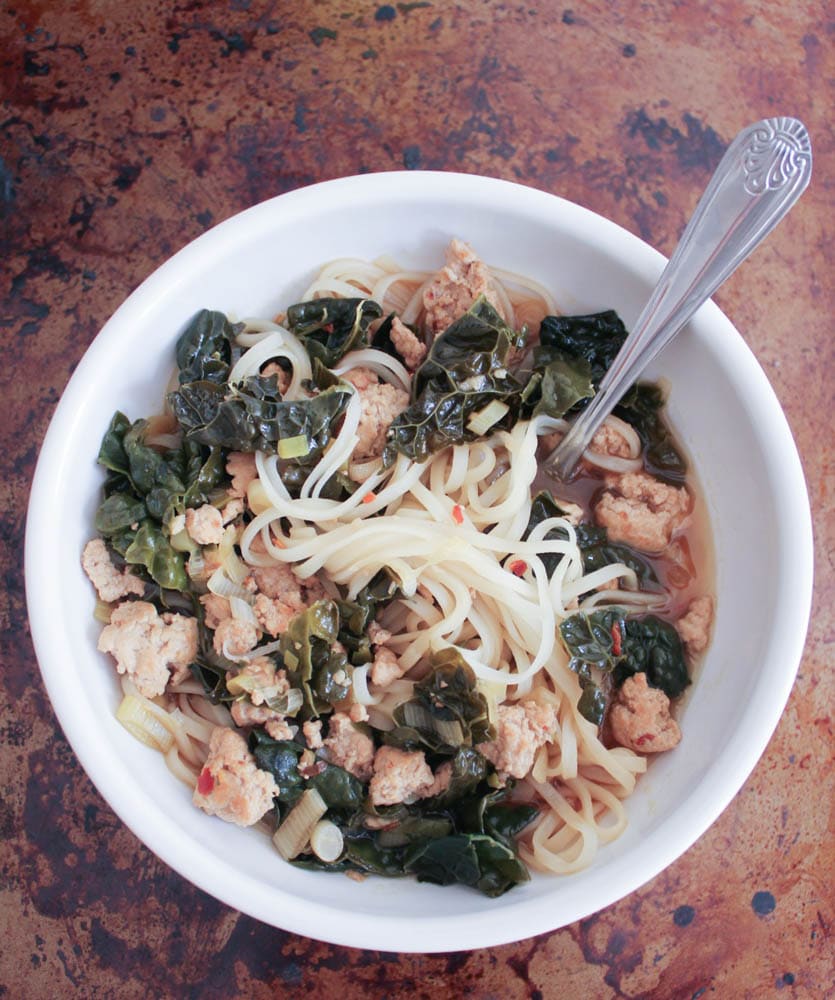 Brown-Rice-Noodle-Soup-With-Spicy-Pork-and-Kale-5