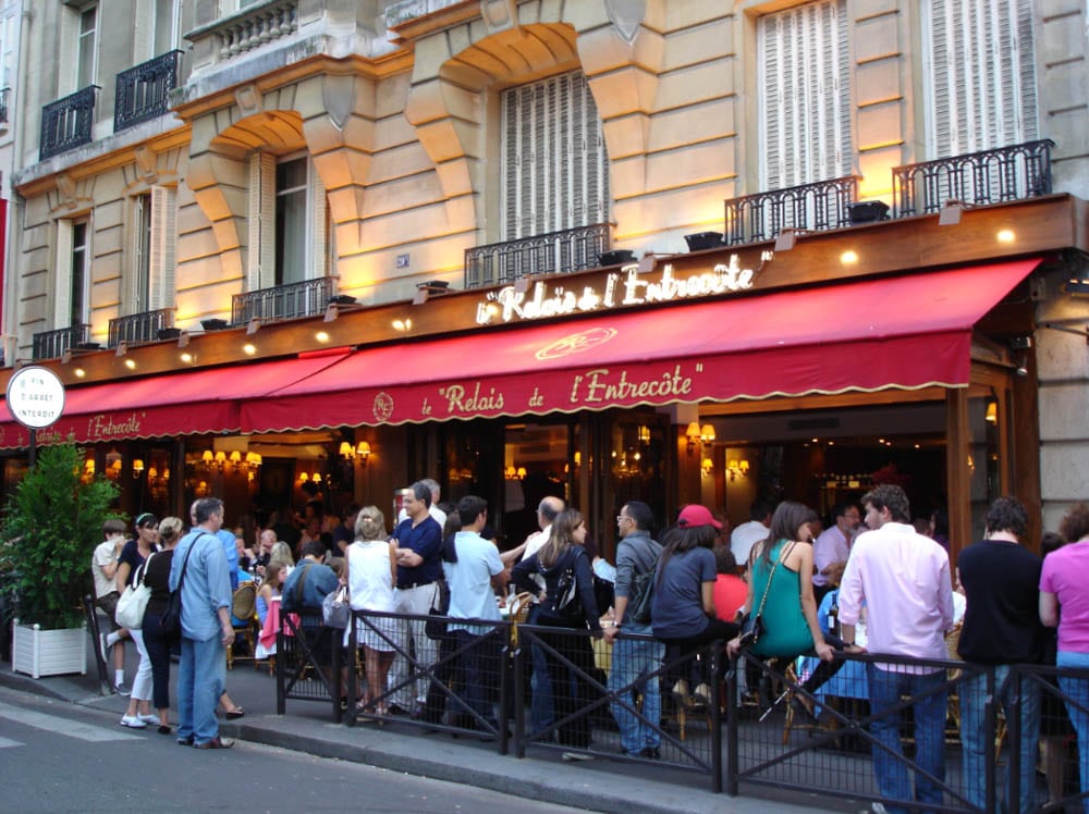 Where-to-eat-in-paris-guide-relais-de-l'entrecote