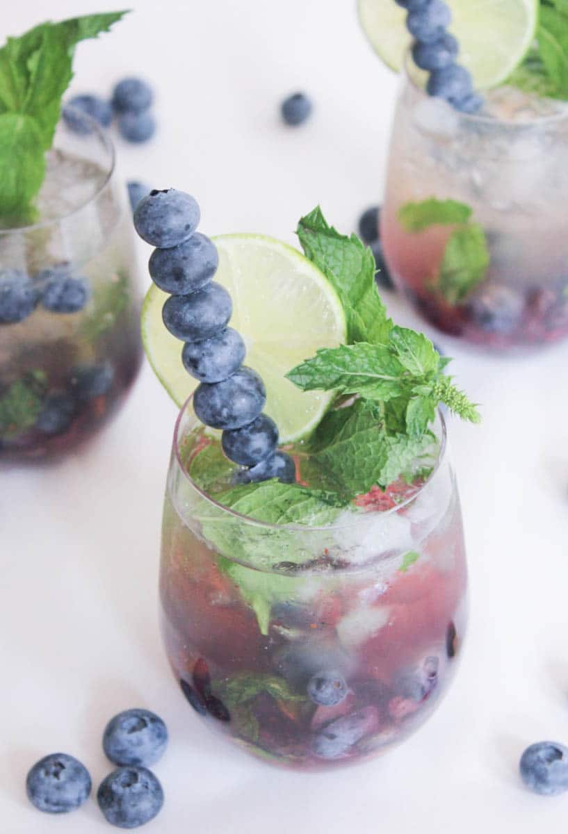 Blueberry-Mojito-Royale-with-Champagne-9