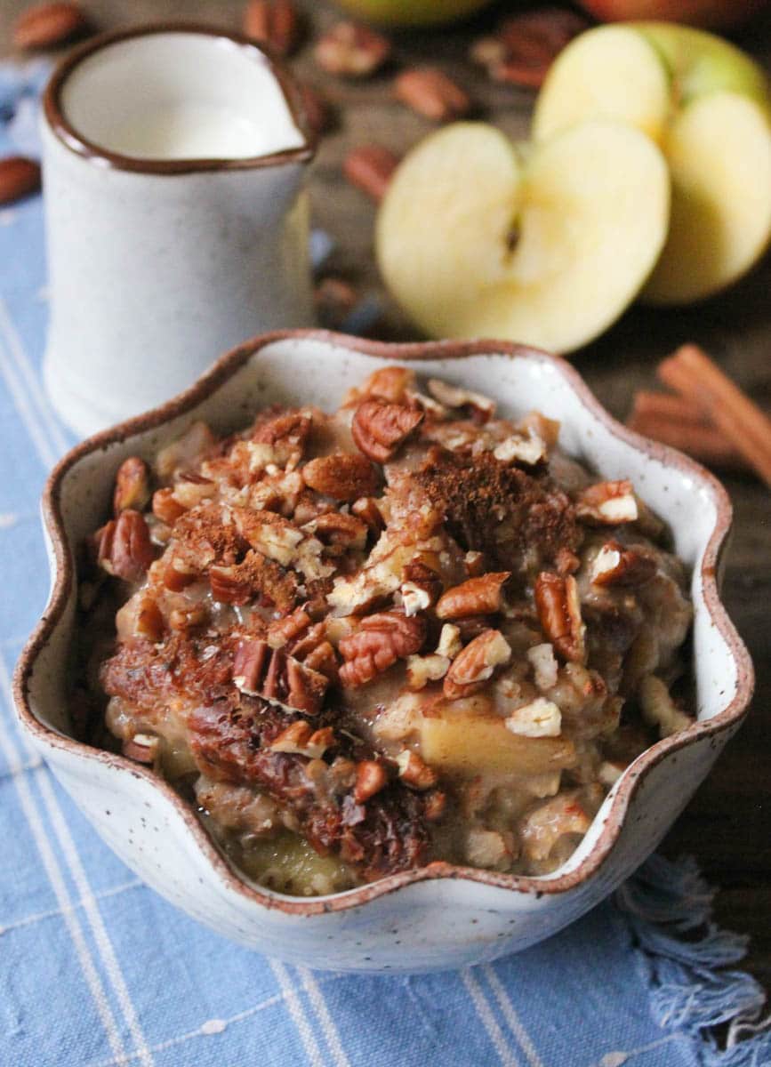 slow-cooker-apple-pie-oatmeal-vegan-gluten-free