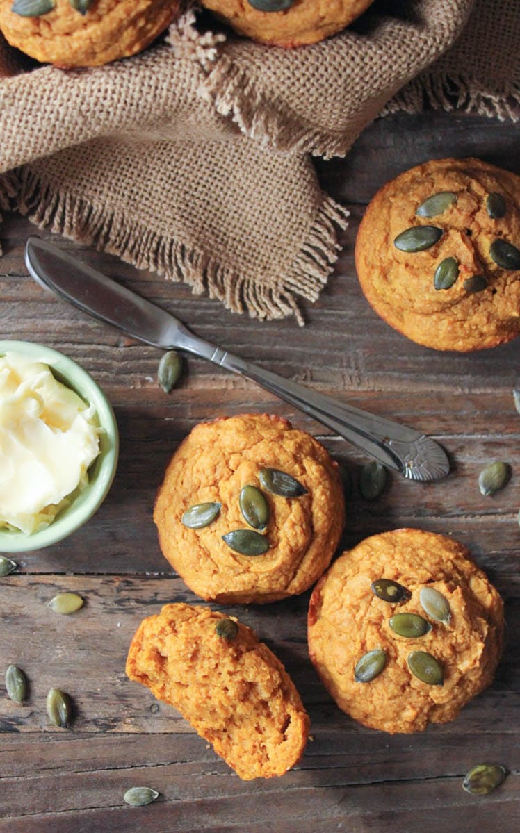 Pumpkin-Sour-Cream-Muffins-5