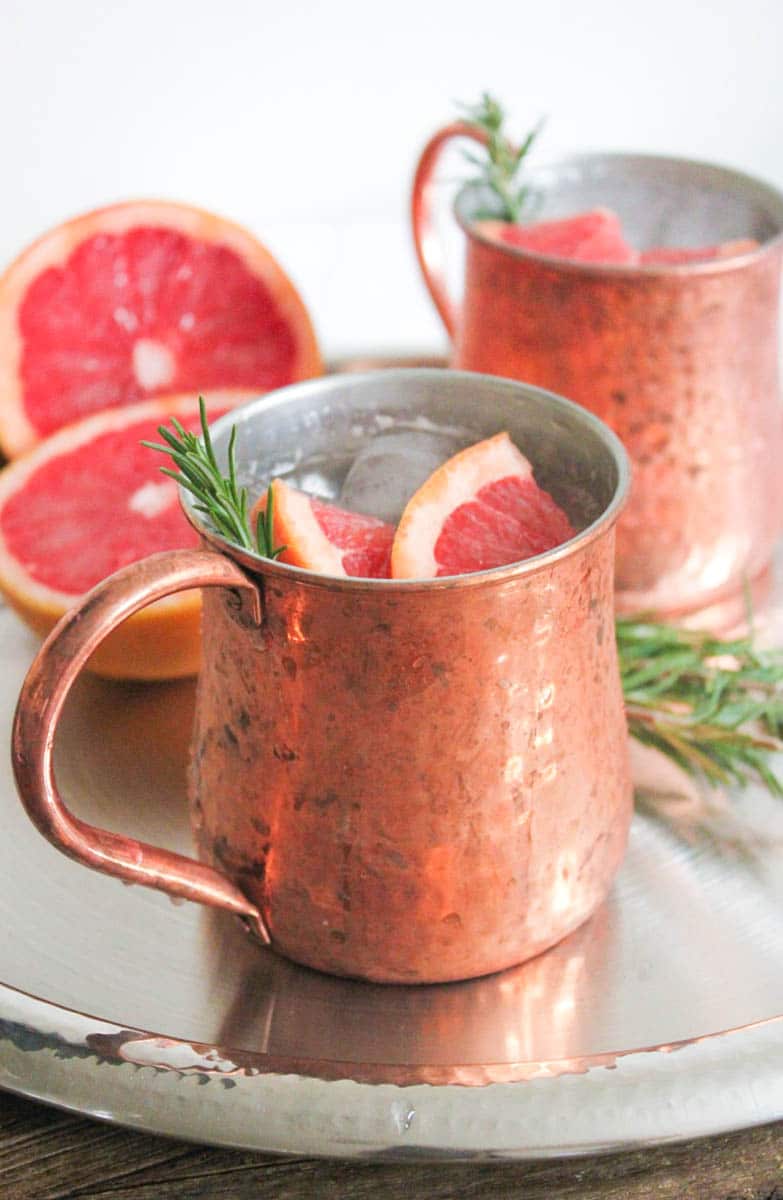 grapefruit-rosemary-moscow-mule-cocktail-copper-mug
