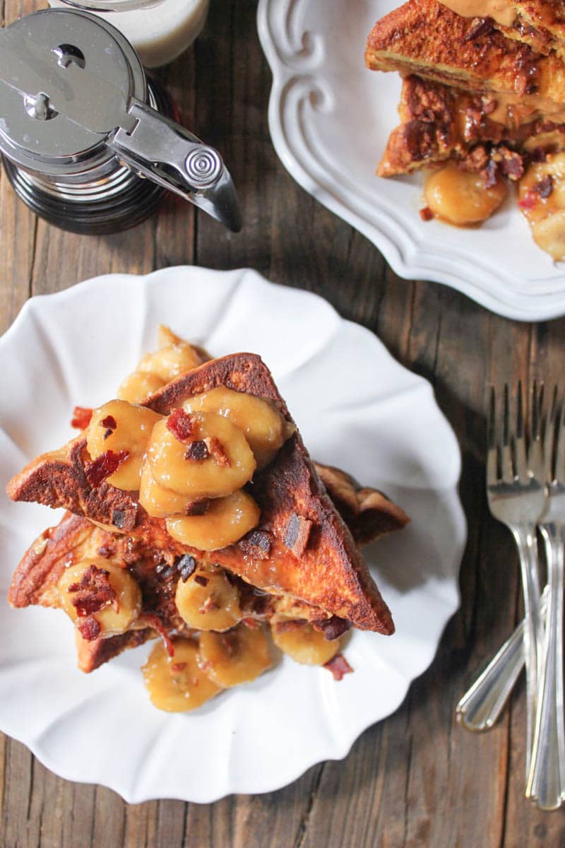 peanut-butter-and-bacon-stuffed-french-toast-with-caramelized-bananas-2