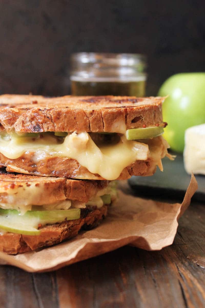 Roast-Chicken-Apple-and-Brie-grilled-cheese-2