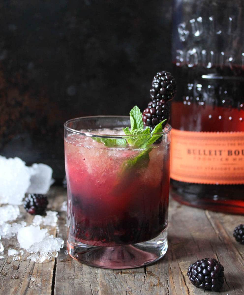 Blackberry-Whiskey-Smash-with-Wheat-Beer