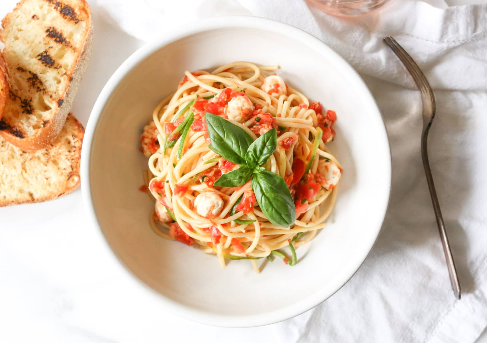 Spaghetti-with-Zucchini-Cherry-Tomato-Sauce-and-Fresh-Mozzarella-8
