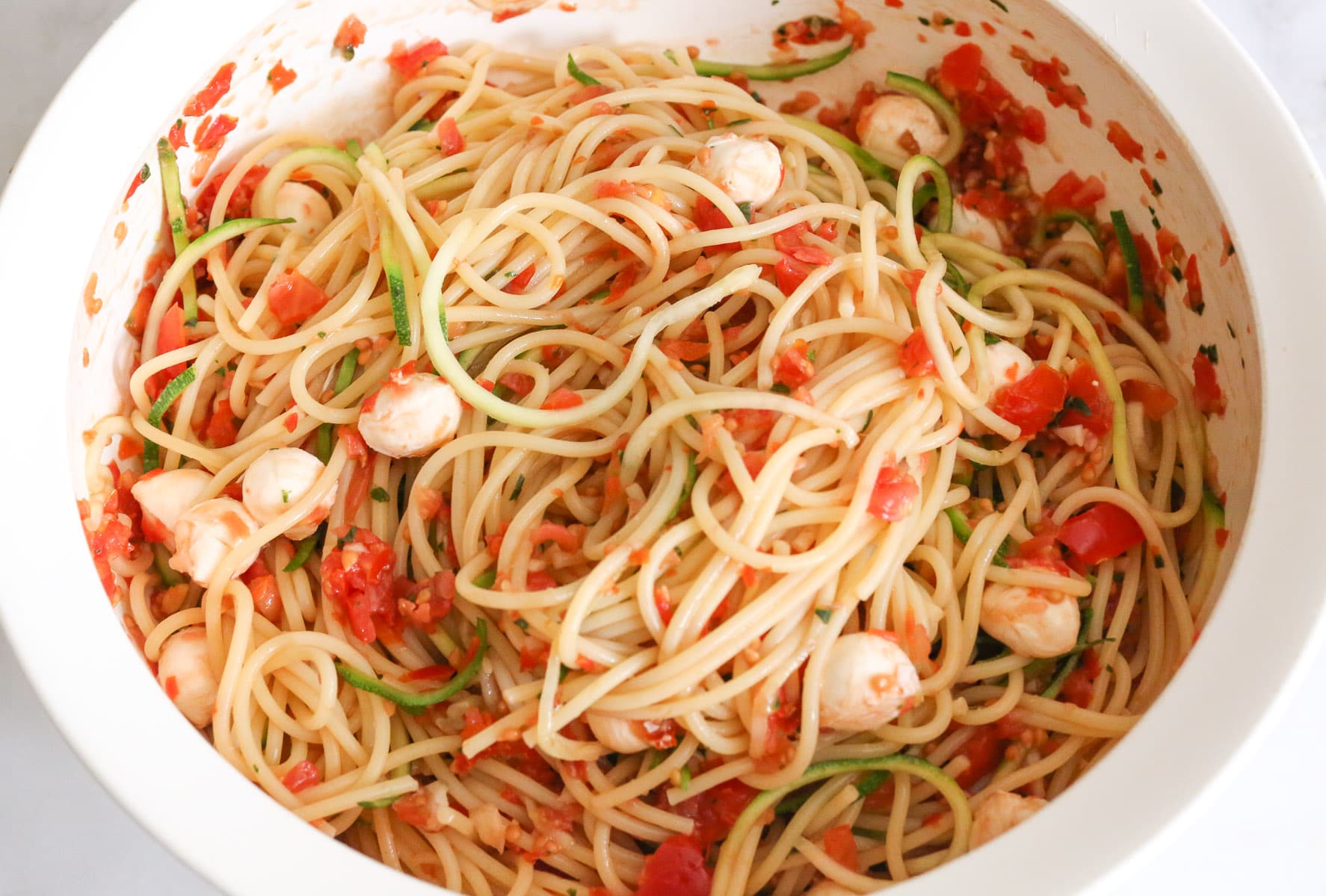 Spaghetti-with-Zucchini-and-Cherry-Tomato-Sauce-step-6