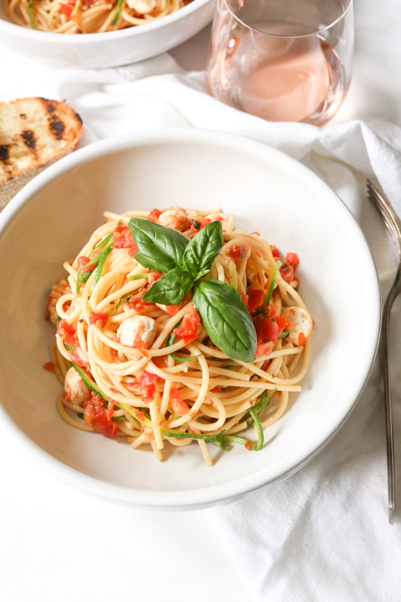 spaghetti-with-zucchini-cherry-tomato-sauce-and-fresh-mozzarella-pearls