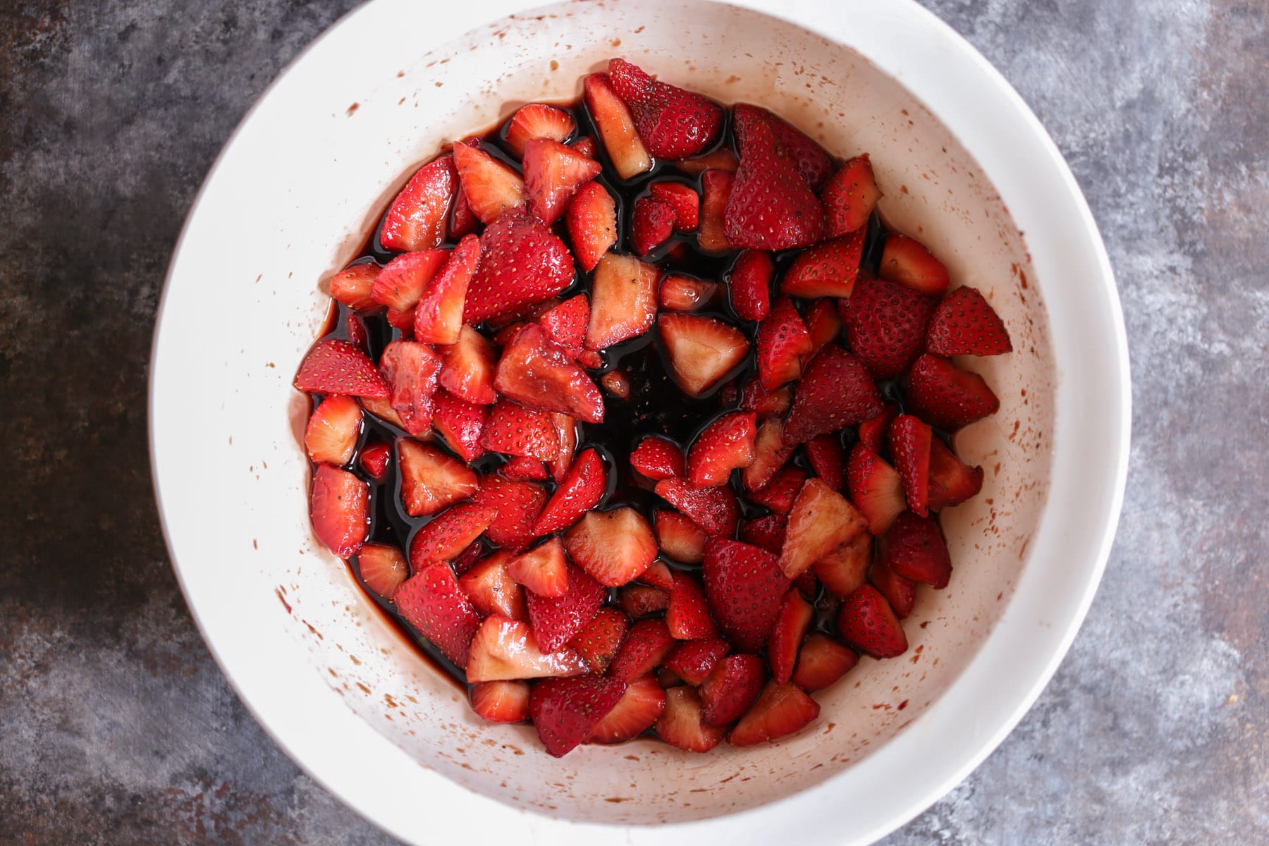 Grilled-Angel-Food-Cake-with-Whipped-Mascarpone-and-Balsamic-Black-Pepper-Strawberries-step-1