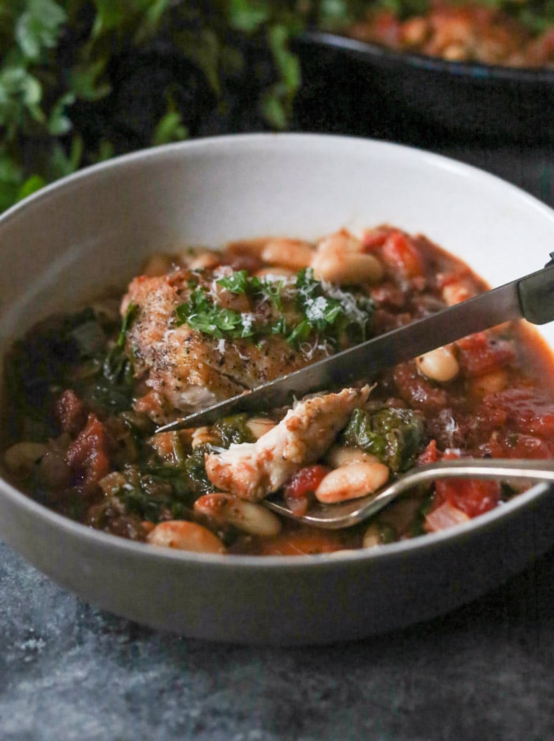 braised-chicken-thighs-with-spinach-white-beans-4
