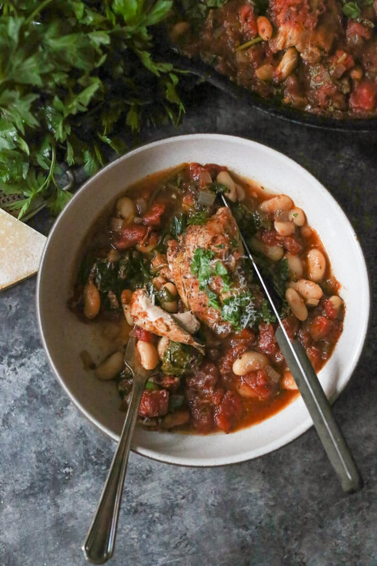 braised-chicken-thighs-with-spinach-white-beans-5