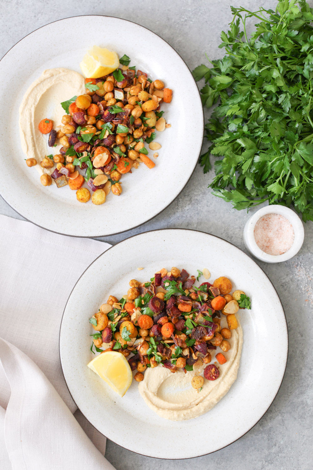 https://domesticate-me.com/wp-content/uploads/2017/03/Moroccan-chickpea-and-carrot-salad-1.jpg