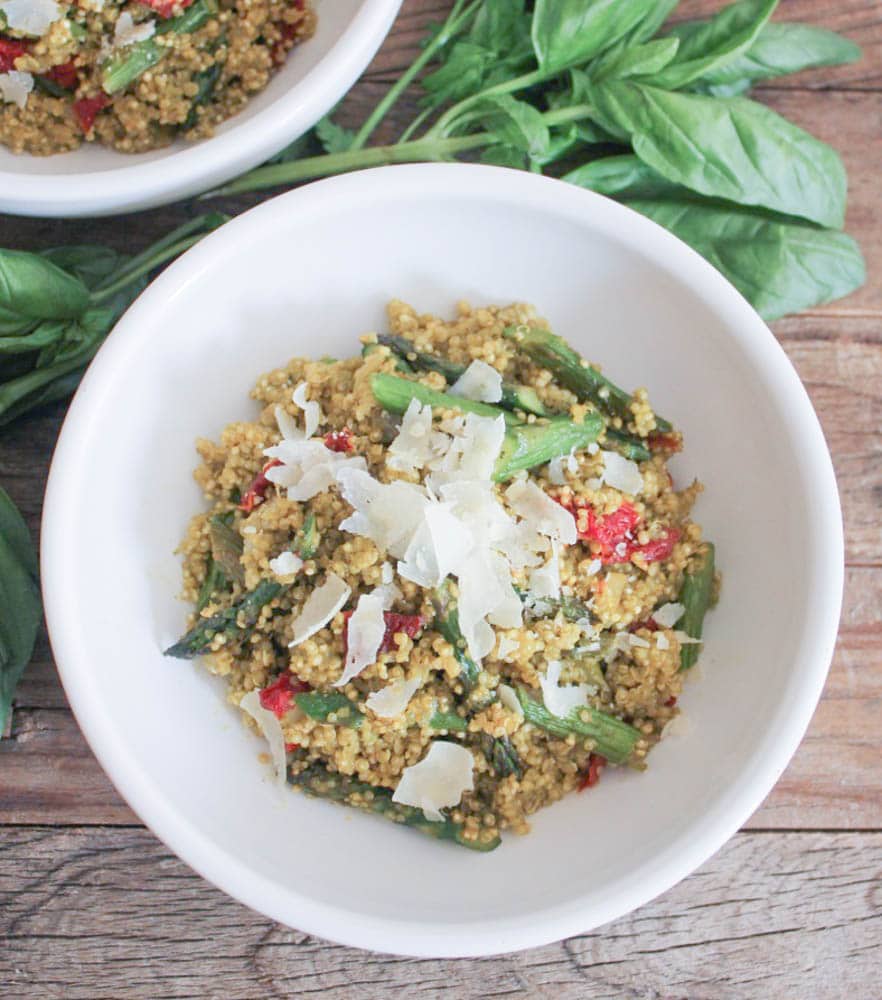 20 Satisfying Vegetarian Recipes- Quinoa Risotto with Asparagus and Sun-Dried Tomatoes